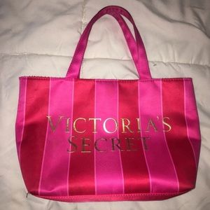 VS Tote bag